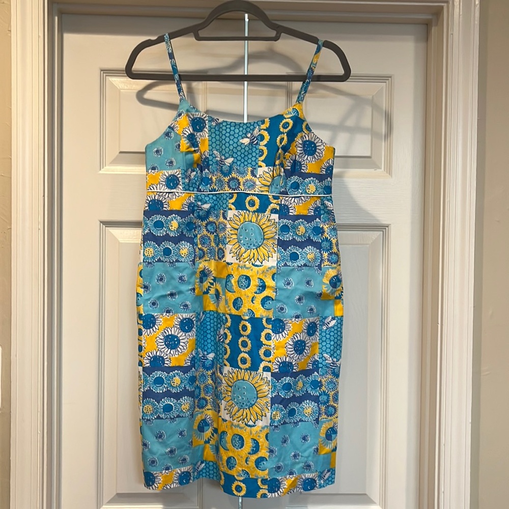 Lilly Pulitzer women’s dress size 6.